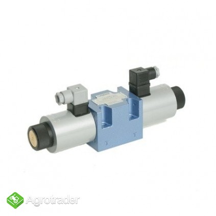 Rozdzielacz 4WE10D12/W230 - zdjęcie 1