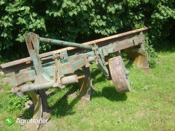 Pług zagonowy cztero skibowy
